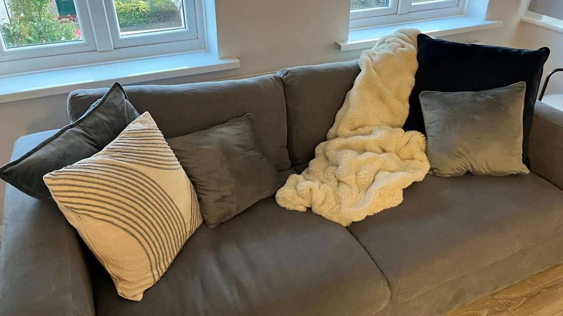 Apartment Comfortable 2 Bedroom, 1 Bathroom, West London Flat Greenford